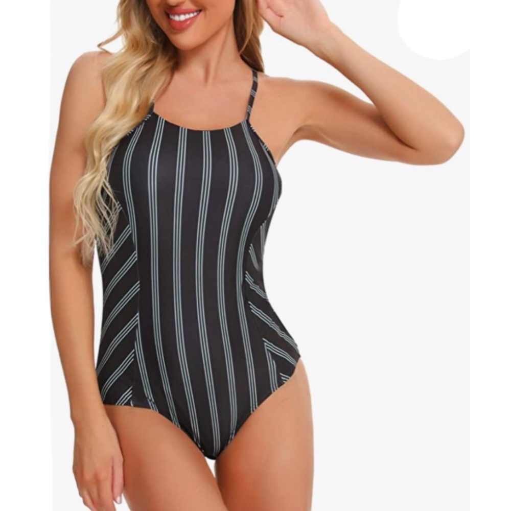 Finwanlo Crossover Back Padded Bathing Suit